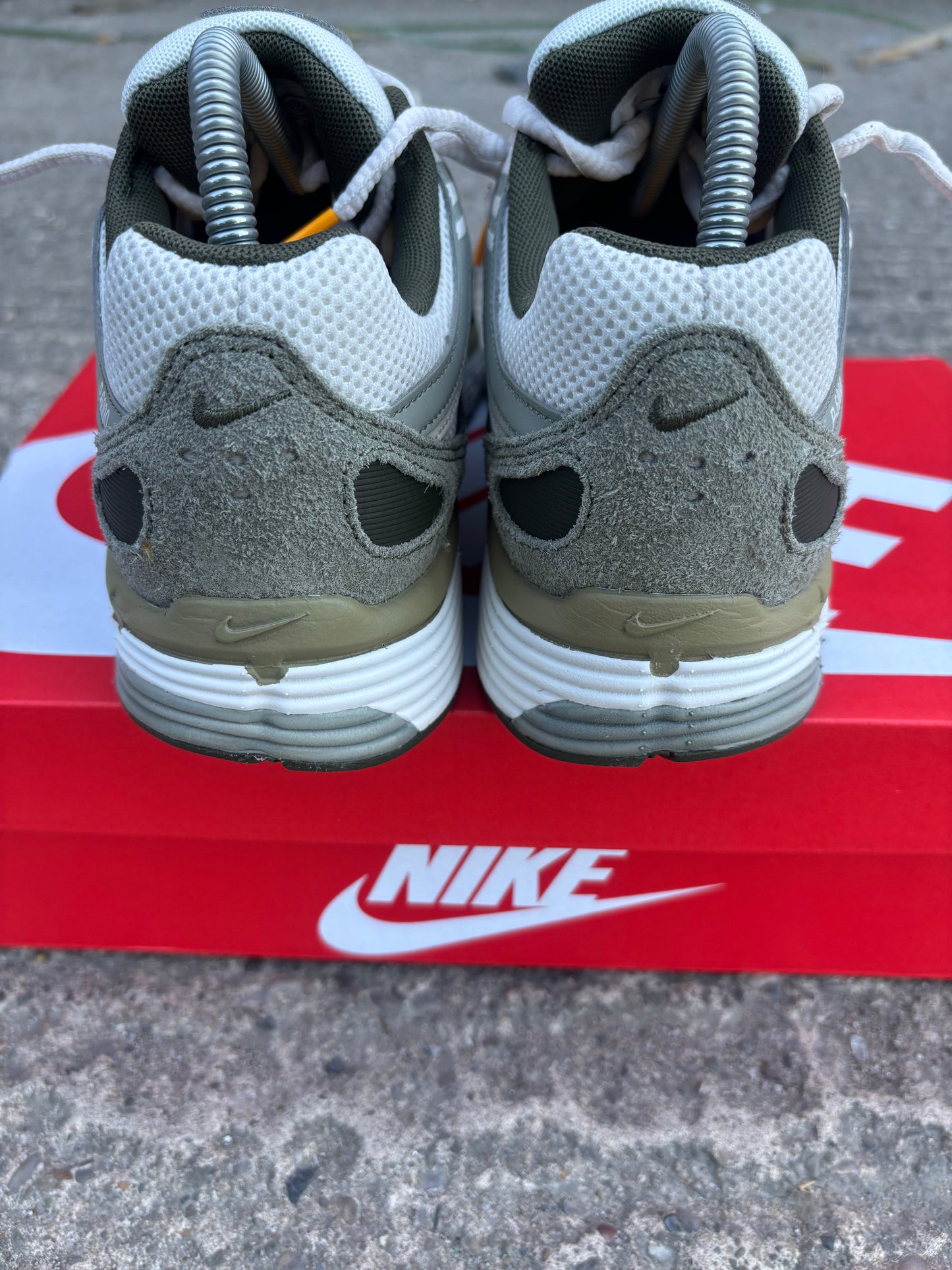 Nike P-6000 Light Army Cargo Khaki