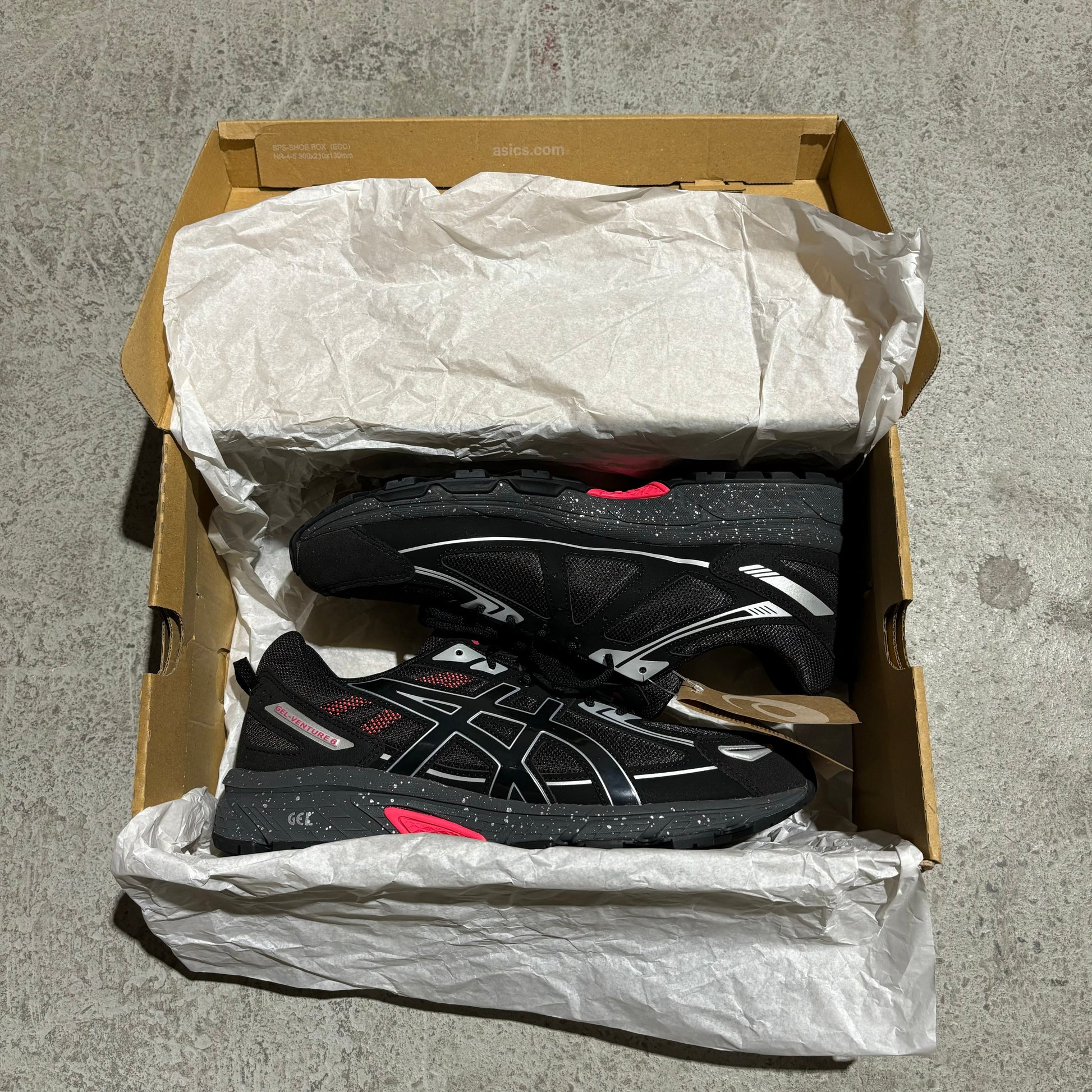 ASICS Gel Venture 6 Black/Red - Vanity Gifts 